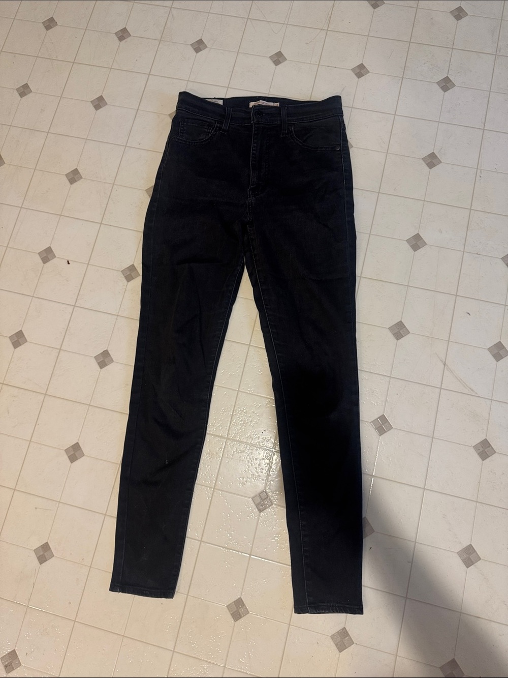 Women’s High-Rise Black Skinny Jeans